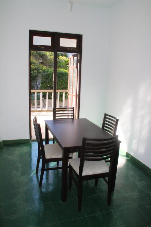Self Cate Luxury Apartments Tennekumbura 部屋 写真