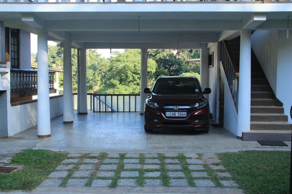 Self Cate Luxury Apartments Tennekumbura エクステリア 写真